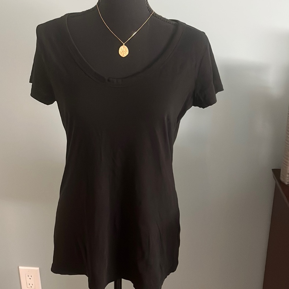 Banana republic black T-shirt